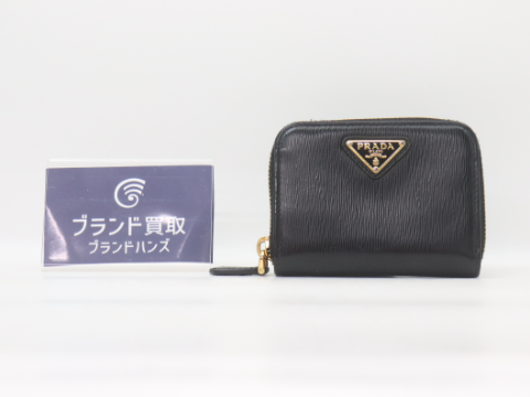 プラダ ラウンドファスナー コインケース 1MM268