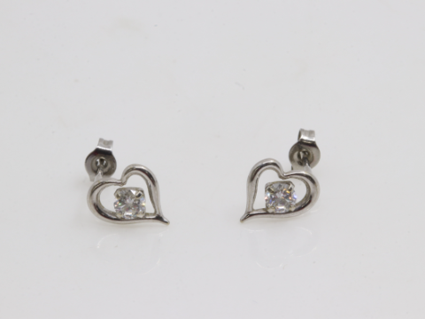 ヨンドシー K10 ピアス