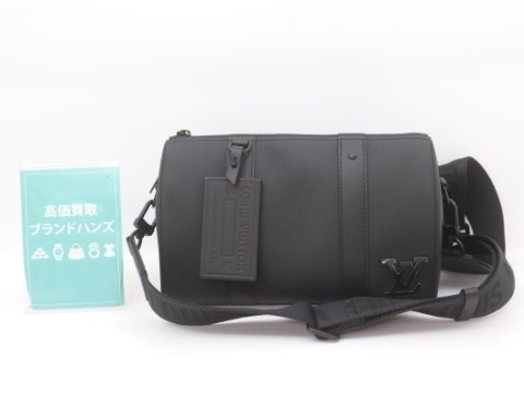 ルイヴィトン LVアエログラム シティ・キーポル M59255 ICチップ