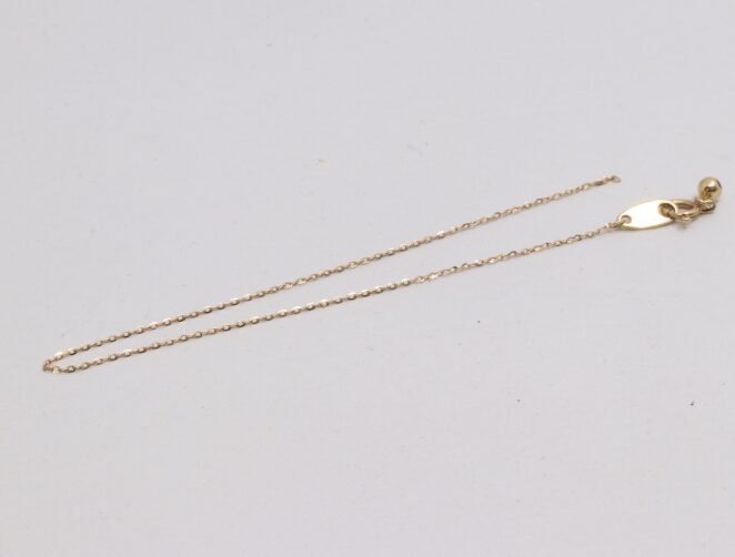 K10(10金) 切れているネックレス 0.5g