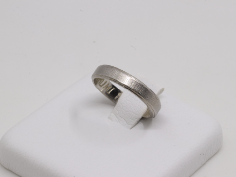 PT850 リング 2.7g
