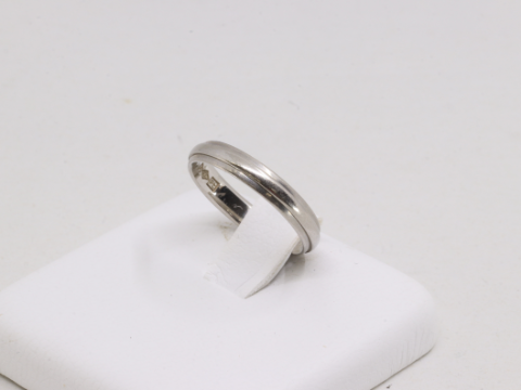 PT900(プラチナ900) リング 2.55g