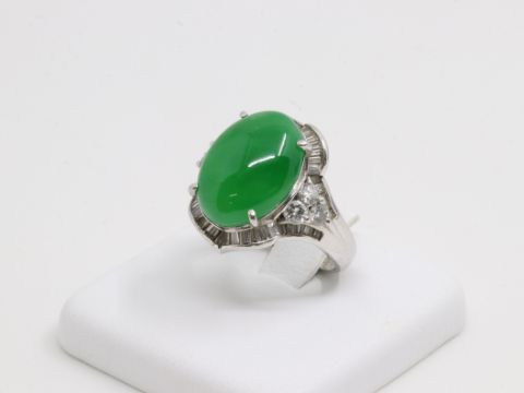 Pt900 ヒスイ ダイヤリング 9.44ct D-1.36ct
