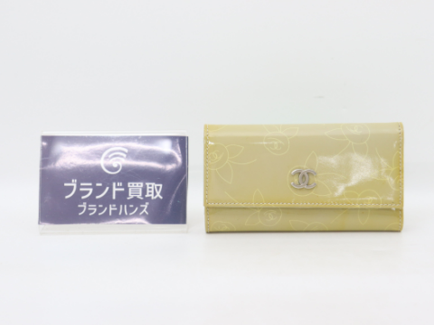 シャネル 6連キーケース パテントレザー ベージュ