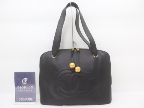 シャネル デカココ トートバッグ ブラック ラムスキン