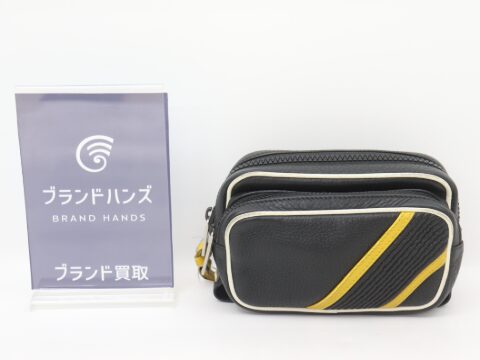 ジバンシー レザー MC3 ボディバッグ