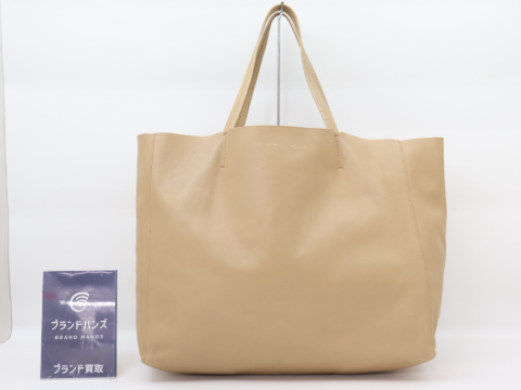 セリーヌ ホリゾンタルカバ レザー ベージュ