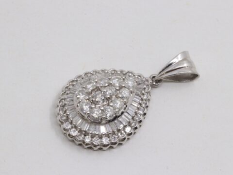 ダイヤモンド PT900 D2.0ct トップ