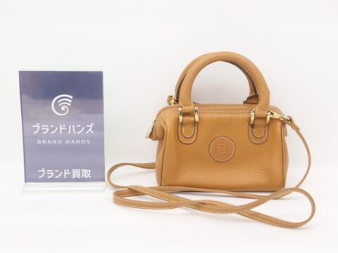 フェンディ レザー ブラウン ゴールド金具