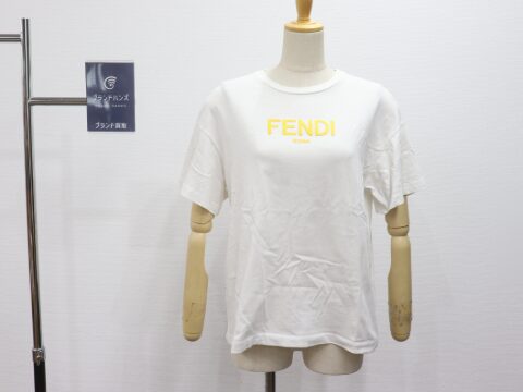 フェンディ ロゴ Tシャツ JUI137
