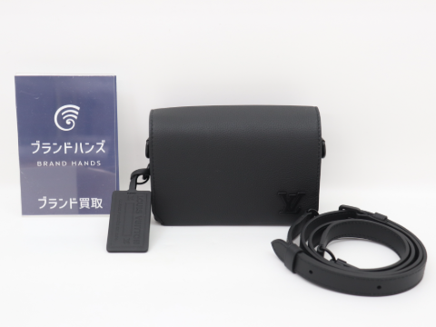 ルイヴィトン LVアエログラム ファストライン ウェアラブル ウォレット M82085