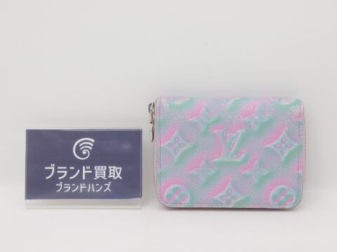 ルイヴィトン モノグラムアンプラント リラ ジッピーコインパース サマースターダスト M81467