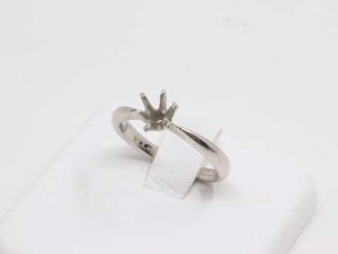 PT900(プラチナ900) リング枠 3.7g