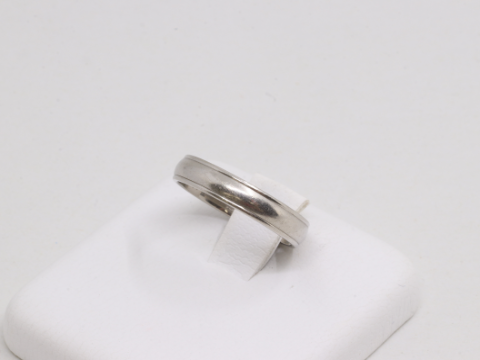 Pt900（プラチナ900）リング 3.37g