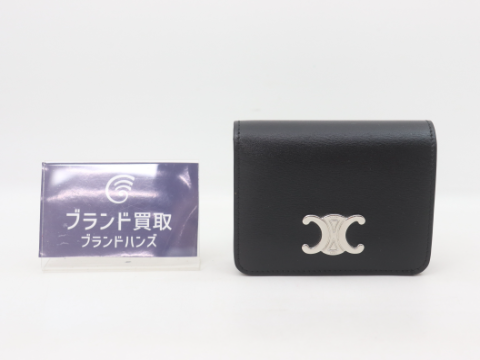セリーヌ トリオンフ レザー ブラック シルバー金具