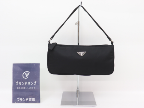 プラダ ナイロン テスート