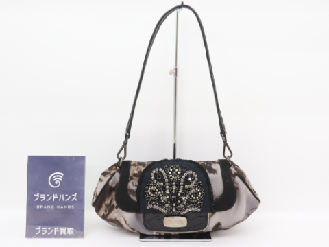 プラダ ビジュー クロコ型押し