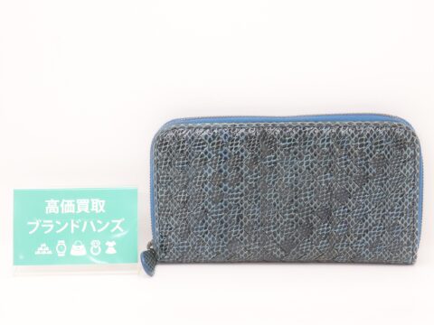 ボッテガヴェネタ イントレ パイソン 財布