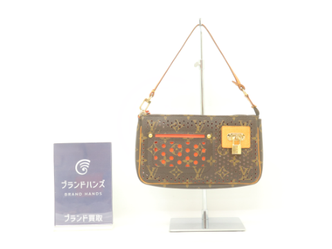 ルイヴィトン ペルフォポシェットアクセソワール モノグラム M95185
