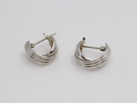 PT900(プラチナ900) ピアス 2.25g