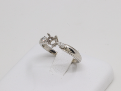 PT900(プラチナ900) リング枠 3.16g